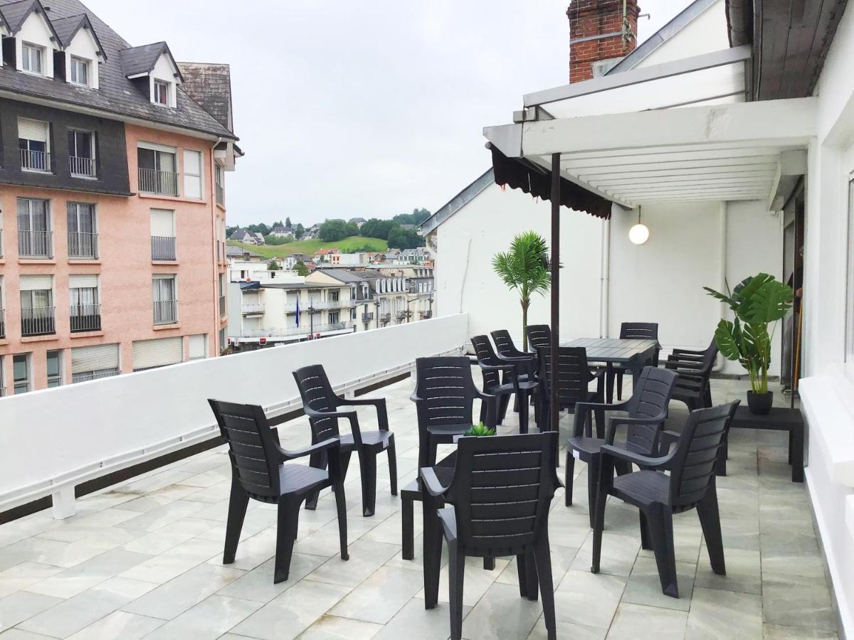 Appartement le Soleil 140 m2 climatisé parking privé proche Sanctuaires Lourdes Esterno foto